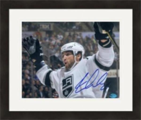 Autograph Warehouse 409929 8 x 10 in. Jarret Stoll Autographed Matted & Framed Photo - Los Angeles Kings Stanley Cup Champion No.1