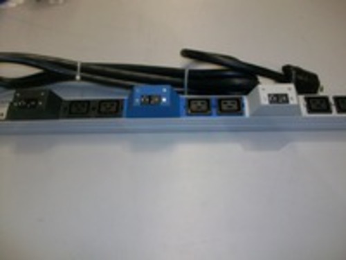 Emerson Knurr Di-strip 035353011 Power Distribution Unit - 8.6 Kw - 30 A - Nema L21-30