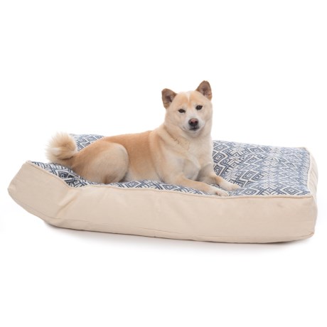 Montezuma Pet Bed - 26x36?