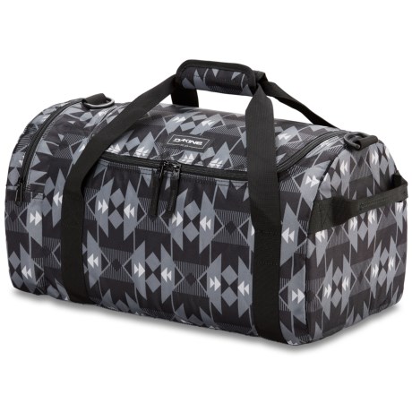 CLOSEOUTS . DaKineand#39;s EQ 31L duffel bag can be used for travel, gear storage or as an everyday carry-all. The large U-shaped opening offers easy loading, and when itand#39;s not being used the bag packs down flat into the end pocket for storage. Available Colors: ELLIE II, FERN, FIRESIDE, KAPA, LIBBY, NEVADA, PIXIE, FIRESIDE II, STACKED, TOULOUSE, AQUAMARINE, COPPER, STELLA, STRATUS, CORTEZ, LIZZY, TIMBER, WAIKIKI.