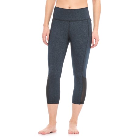 CLOSEOUTS . Gear up for a productive workout session with Spaldingand#39;s high-performance mesh capris, knit from soft, breathable fabric with Speed-Dri technology to actively manage moisture while youand#39;re at the gym or studio. Available Colors: CONCRETE MARL, BLACK DIAMOND, ASPHALT MELANGE. Sizes: S, M, L, XL.