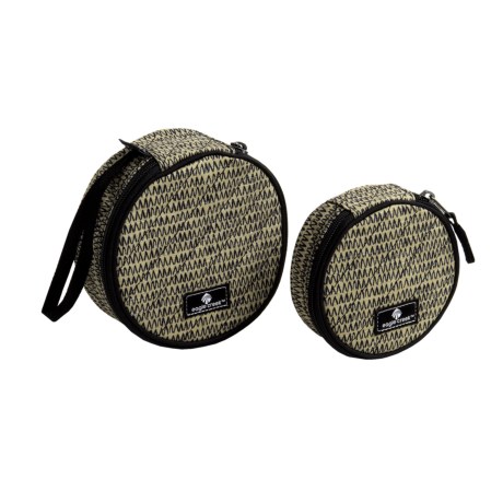 CLOSEOUTS . The Eagle Creek Pack-Itand#174; Original Quilted Circlet set is perfect for storing and organizing jewelry, belts and personal items. Available Colors: DAISY CHAIN BLUE, REPEAK RED, REPEAK TAN, BLUE SEA, BLACK, TAN, RED FIRE.