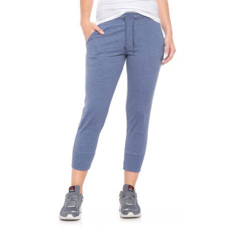 CLOSEOUTS . Kick back and relax in The North Faceand#39;s jersey capris, fashioned from a soft cotton and polyester blend for breathable comfort and topped with a drawstring waist for a custom fit. Available Colors: COASTAL FJORD BLUE HEATHER. Sizes: XS, S, M, L.