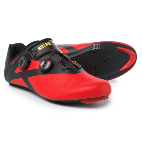 CLOSEOUTS . You need energy to get out on the road, so strap on the Mavic Cosmic Pro road cycling shoes and use energy for good. The solid carbon fiber outsole and Energy Frame at the upper ensure a secure fit so your energy goes into powering your bike. Available Colors: BLACK/FIERY RED/BLACK. Sizes: 6, 7, 7.5, 8, 8.5, 9, 9.5, 10, 10.5, 11, 11.5, 12, 12.5, 13, 13.5.