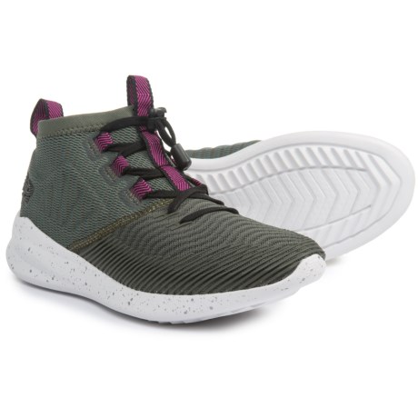 CLOSEOUTS . New Balanceand#39;s Cypher Run cross-training shoes fit right into your active lifestyle with an ultralight fabric upper done in a one-piece bootie design that delivers easy-wearing support and comfort from the gym to the playground to the supermarket. Available Colors: BLACK/POISONBERRY, FORCE GREEN/POISONBERRY, BLACK/WHITE, CASTLEROCK/WHITE, BLACK SWIRL GRAPHIC/WHITE, DARK MULBERRY/ANGORA. Sizes: 6, 7, 7.5, 8, 8.5, 9, 9.5, 10, 6.5, 5, 5.5, 10.5, 11, 12.