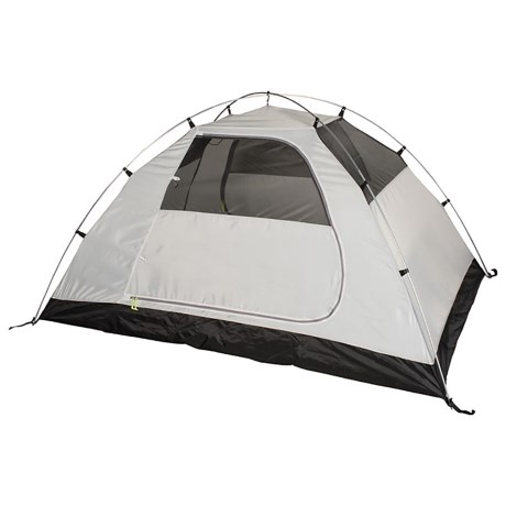 CLOSEOUTS . Built to sustain the rigors of backcountry group use, Peregrineand#39;s Endurance 4 tent offers a four-person, four-season design complete with a durable 210 denier floor, two entrances, two vestibules and sturdy, lightweight DACand#174; Press Fit aluminum poles. Available Colors: SEE PHOTO.